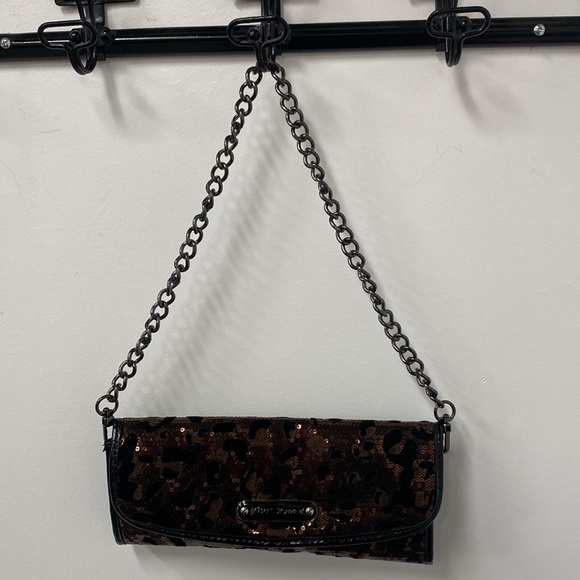 Betsey Johnson sequin bag - Picture 5 of 5